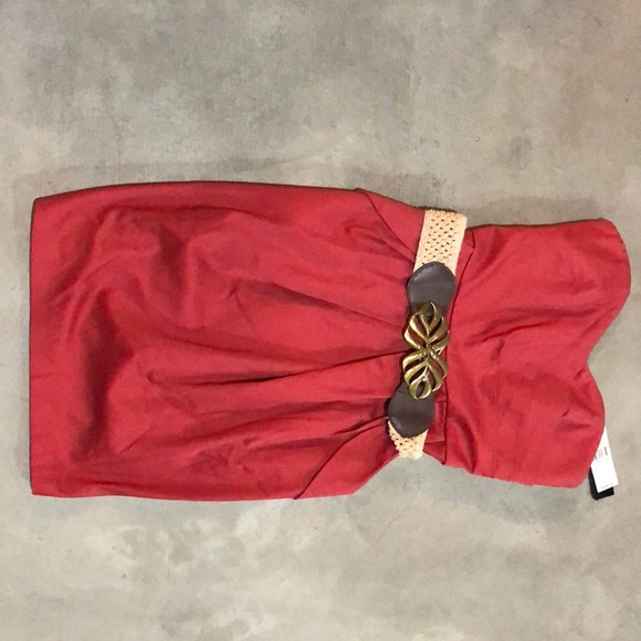 Strapless Summer Dress with Belt and Pockets - Picture 1 of 6